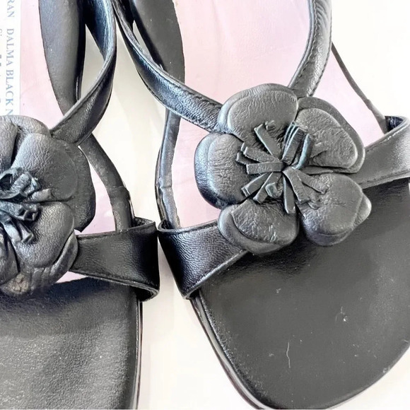 Rangoni Dalma Black Napa Leather Sandals Floral Mini Wedge Women’s Size 7.5 $170 - Picture 6 of 12
